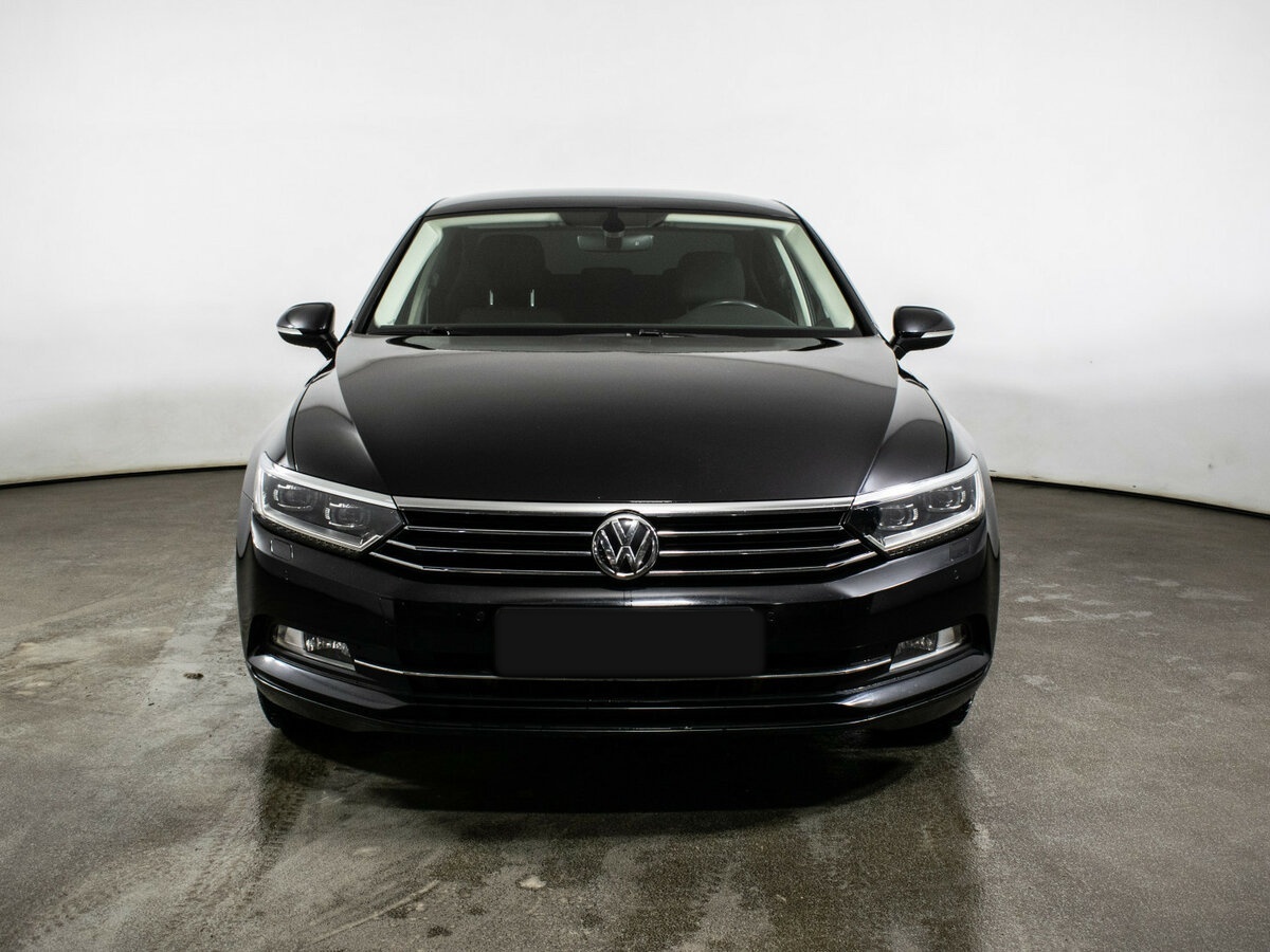 Volkswagen Passat 2017 года с пробегом. Фото: #1