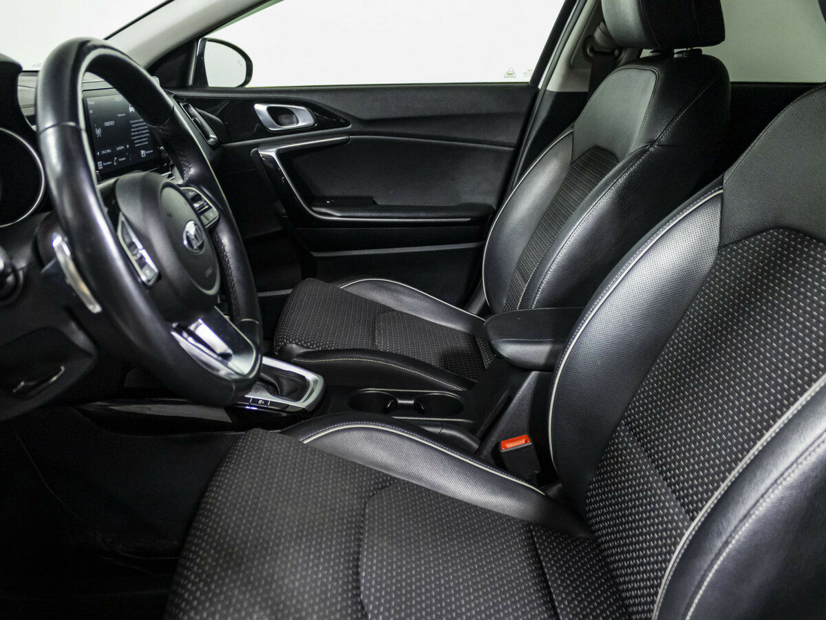 Kia Ceed 2021 года с пробегом. Фото: #9