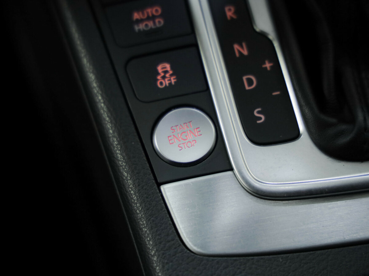 Volkswagen Passat 2014 года с пробегом. Фото: #22