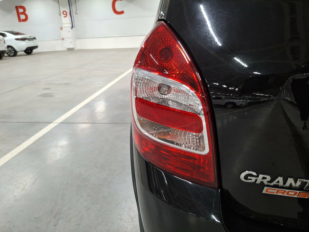 Lada (ВАЗ) Granta 2022 года с пробегом. Фото: #8